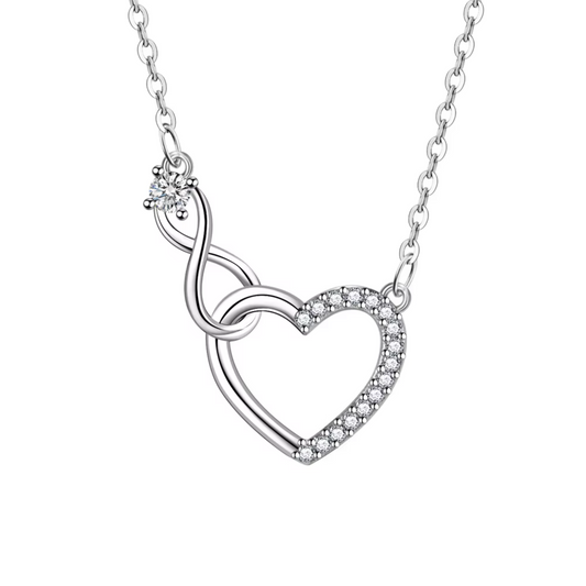 Elegant heart necklace